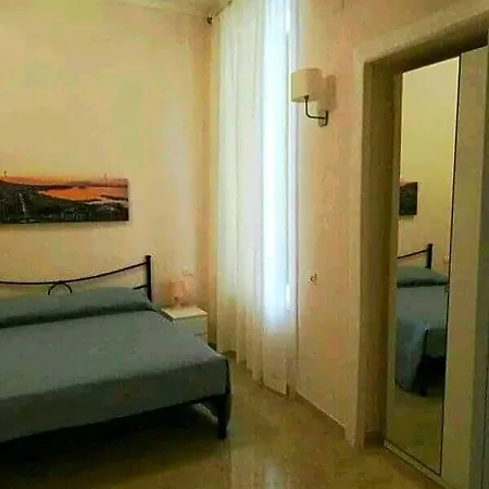 Domusrealstella 4* Nápoles