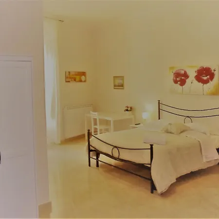 Domusrealstella Bed and Breakfast 4*
