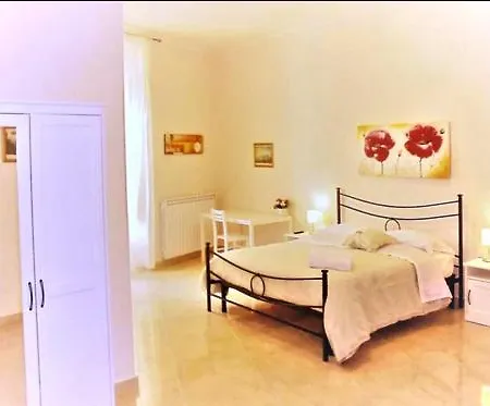 Domusrealstella Bed and breakfast