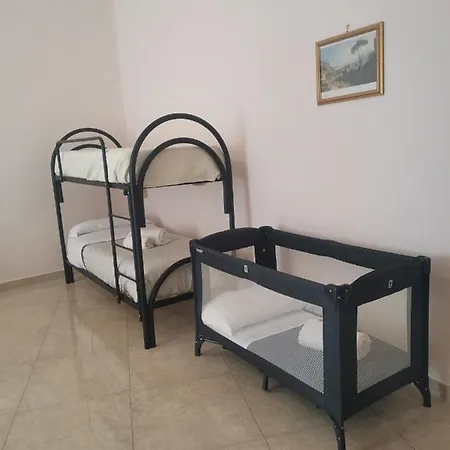 Domusrealstella 4* Nápoly